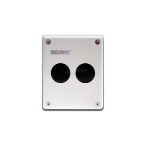 Detector lineal de humo motorizado de rayos infrarrojos con alcance de 70 metros ampliable hasta 140 o 160 metros mediante kits de ampliación.