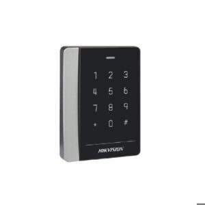 Lector de proximidad Mifare (Frequency: 13.56 MHz) con teclado, protocolo RS485 y Wiegand (W26/W34) antisabotaje, apto para exterior IP64. Medidas 121 mm × 86.5 mm × 14 mm